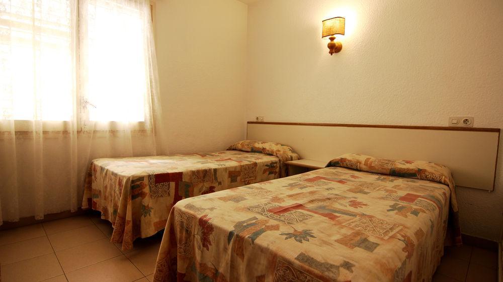 Apartamentos Zodiac Lloret de Mar Ngoại thất bức ảnh