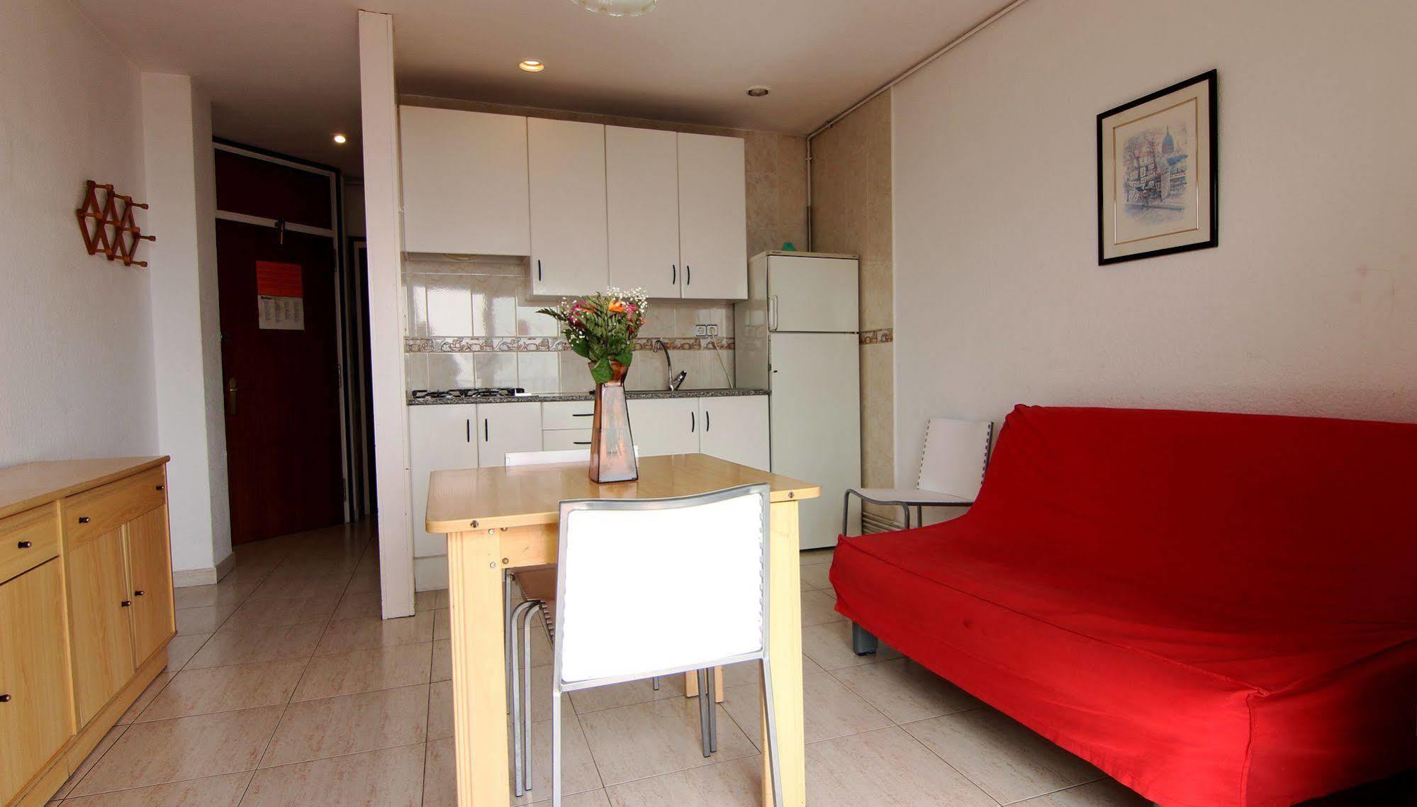 Apartamentos Zodiac Lloret de Mar Ngoại thất bức ảnh
